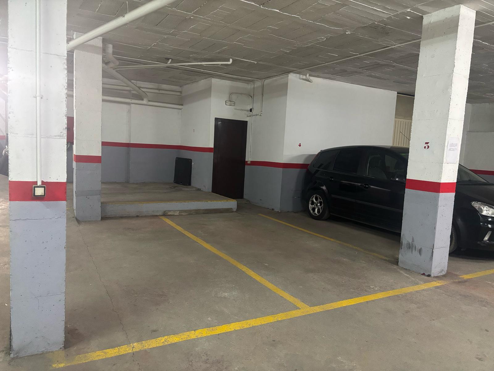 Imagen 2 Parking Coche en alquiler en Pineda De Mar / Centro del pueblo