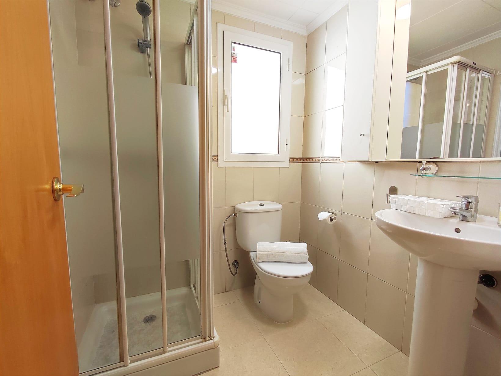 Imagen 17 Piso en venta en Pineda De Mar / Al lado de Calella