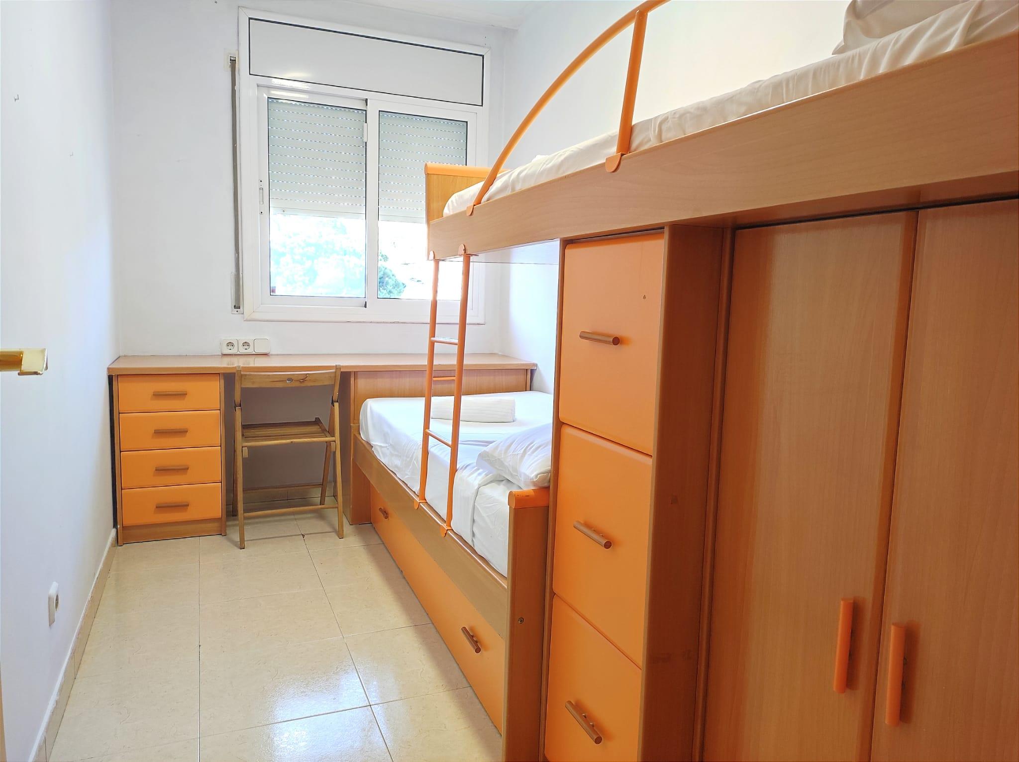 Imagen 15 Piso en venta en Pineda De Mar / Al lado de Calella