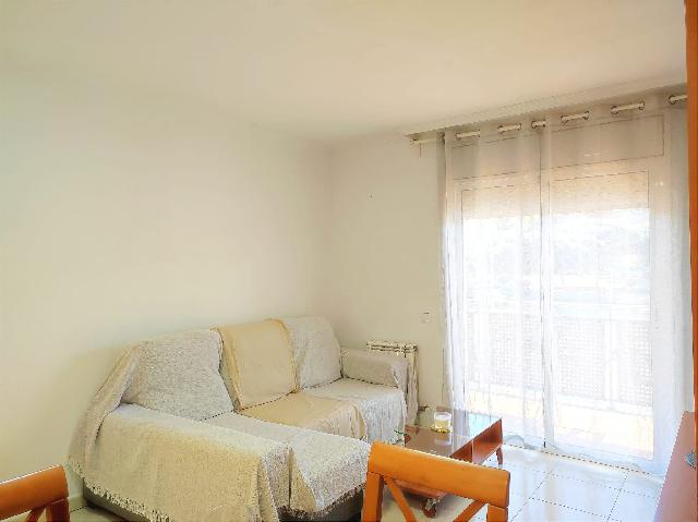 Imagen 4 Inmueble 302098 - Piso en venta en Pineda De Mar / Al lado de Calella