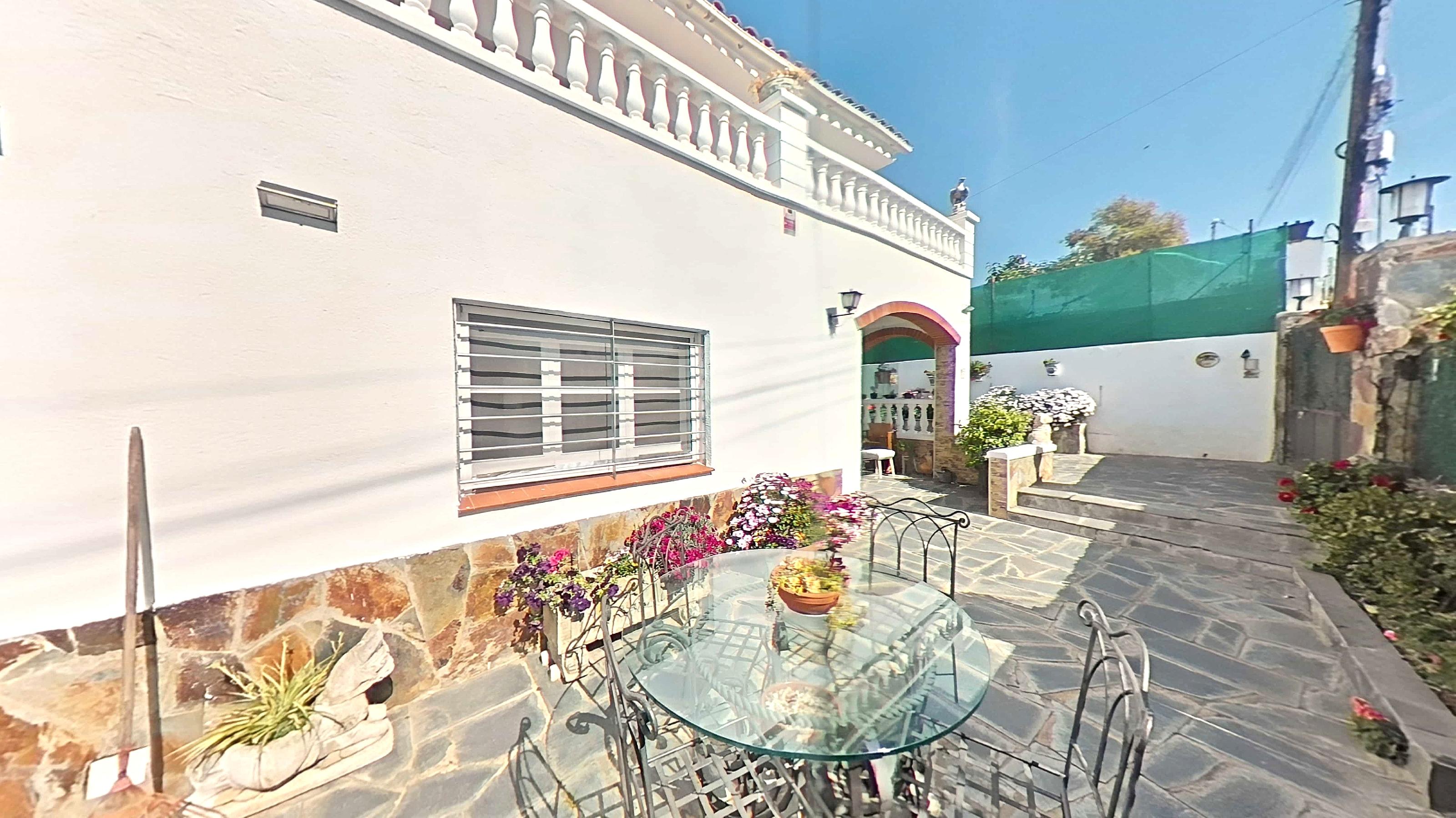 Imagen 4 Casa en venta en Vidreres / Urbanización Aiguaviva Park