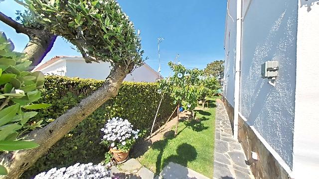 Imagen 24 Inmueble 302629 - Casa en venta en Vidreres / Urbanización Aiguaviva Park