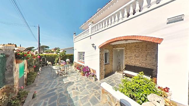 Imagen 3 Inmueble 302629 - Casa en venta en Vidreres / Urbanización Aiguaviva Park