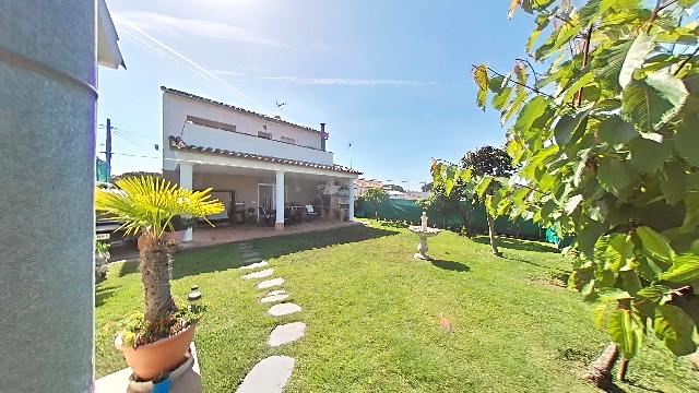 Imagen 25 Inmueble 302629 - Casa en venta en Vidreres / Urbanización Aiguaviva Park