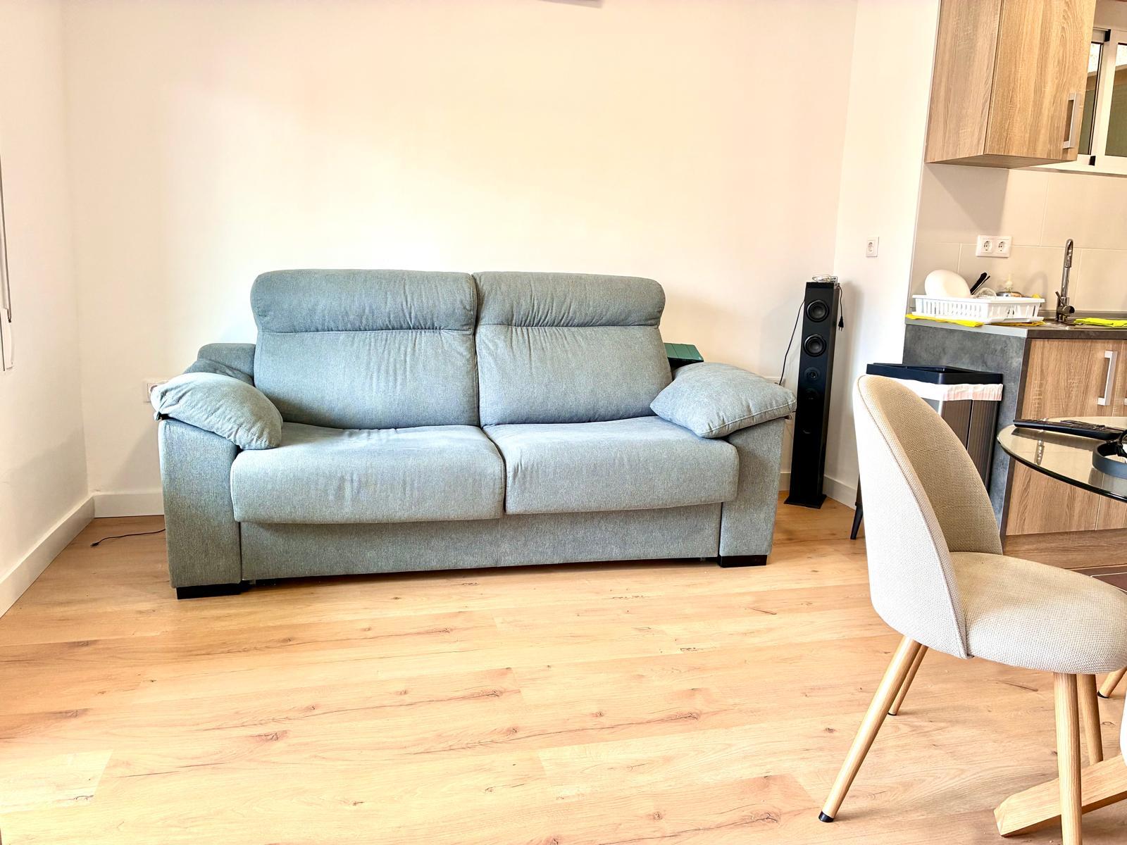 Imagen 2 Piso en venta en Pineda De Mar / Cerca de la Plaza Les Melies