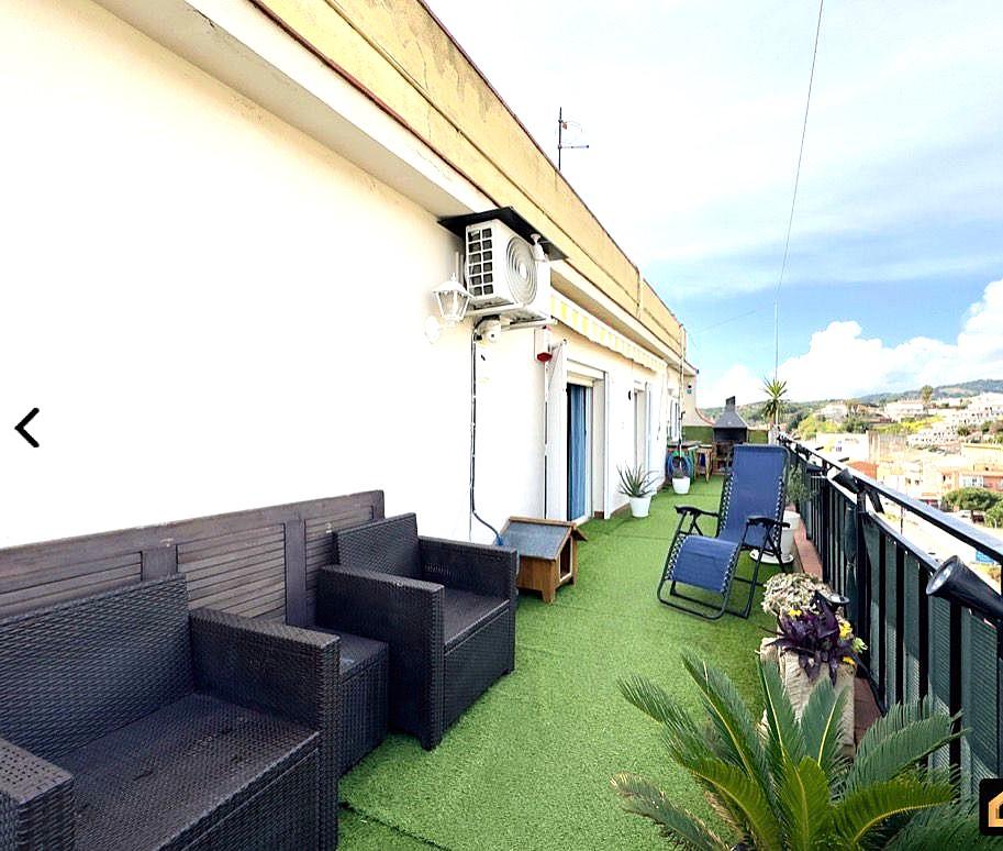 Imagen 17 Piso en venta en Pineda De Mar / Piso en Poblenou con vistas a la montaña