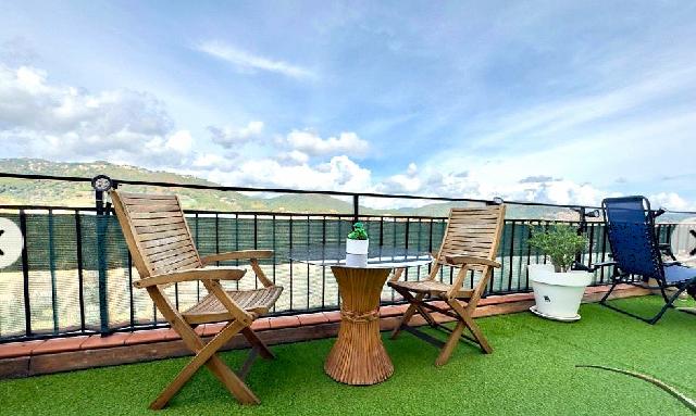 Imagen 1 Inmueble 304968 - Piso en venta en Pineda De Mar / Piso en Poblenou con vistas a la montaña