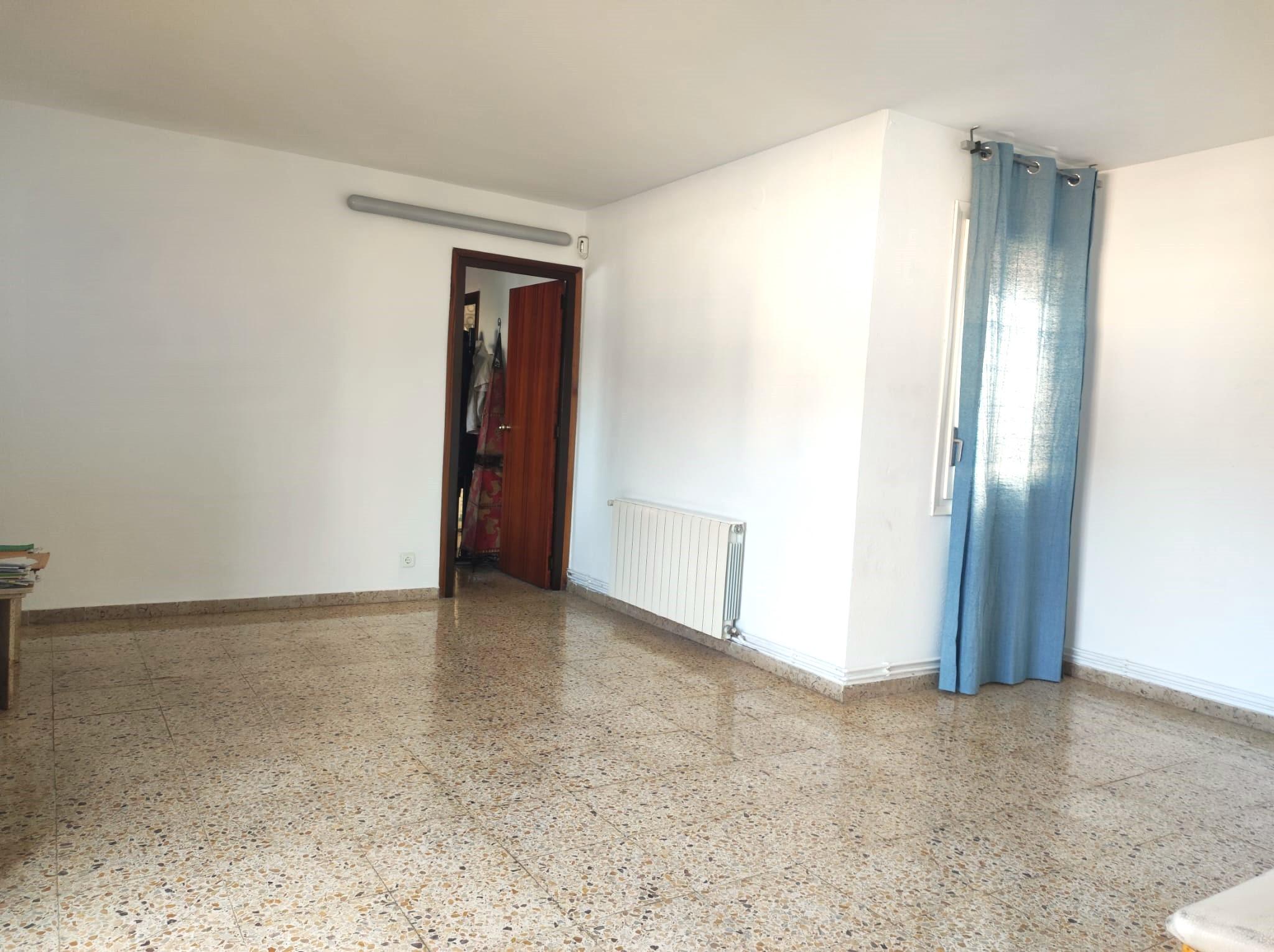 Imagen 4 Piso en venta en Pineda De Mar / Piso en Poblenou con vistas a la montaña