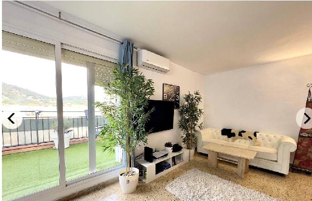 Imagen 3 Inmueble 304968 - Piso en venta en Pineda De Mar / Piso en Poblenou con vistas a la montaña