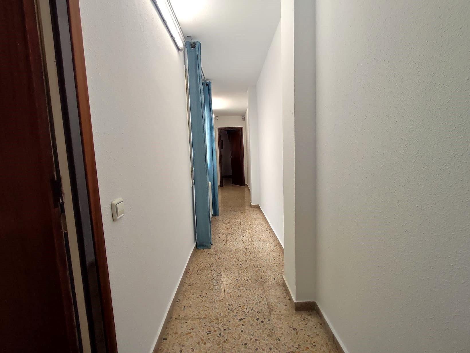 Imagen 11 Piso en venta en Pineda De Mar / Piso en Poblenou con vistas a la montaña
