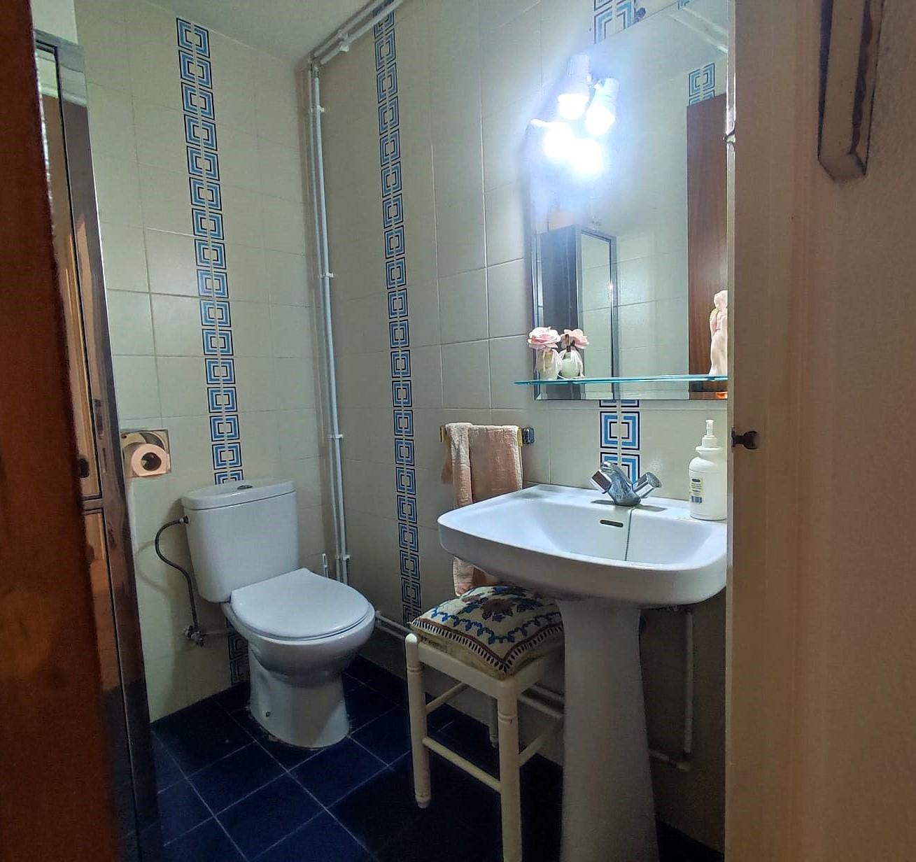 Imagen 16 Piso en venta en Pineda De Mar / A  tres calles de Calella