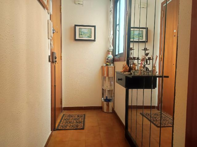 Imagen 2 Inmueble 305036 - Piso en venta en Pineda De Mar / A  tres calles de Calella