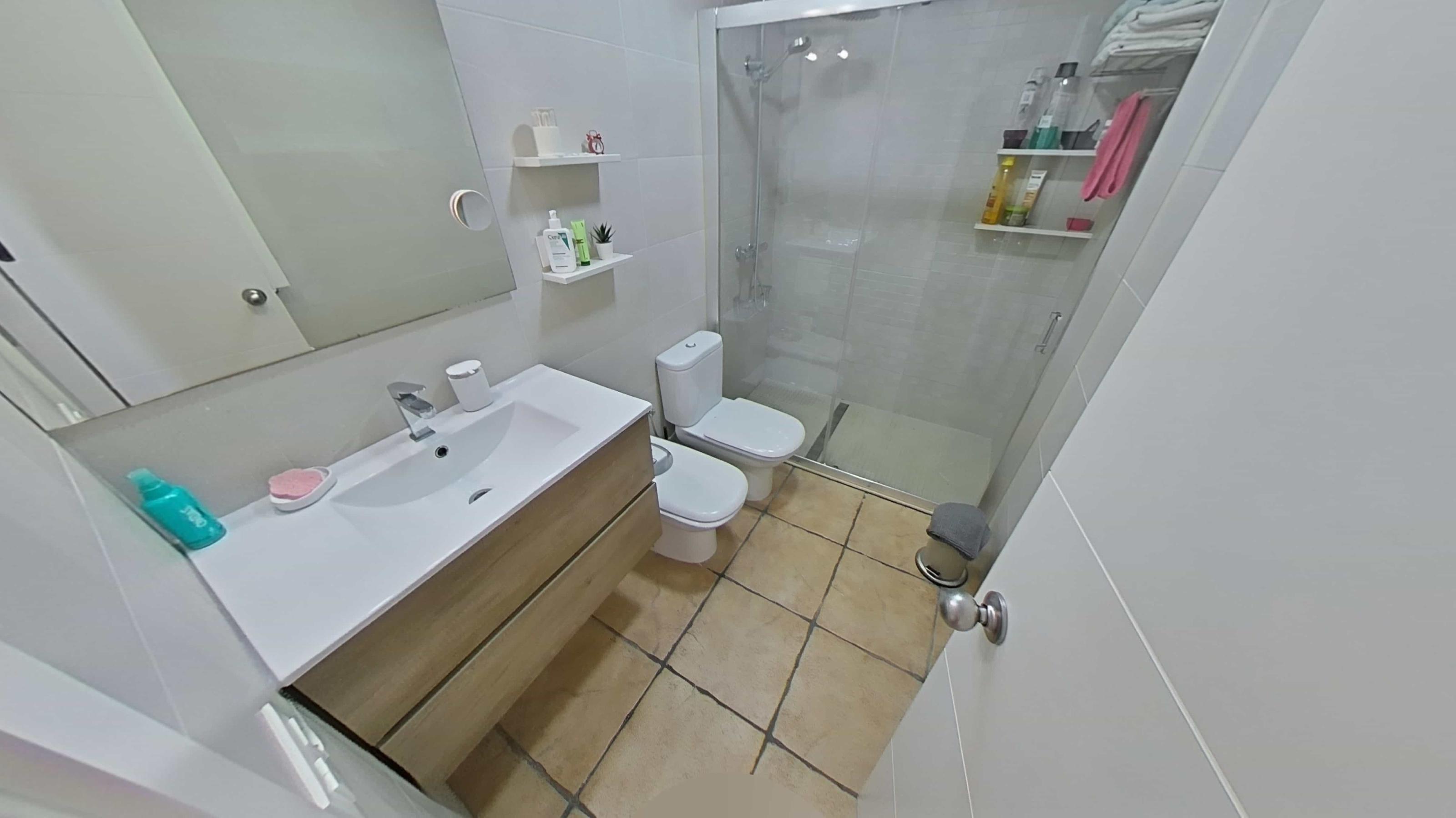 Imagen 23 Casa Adosada en venta en Blanes / Prestigiosa urbanización de Santa Cristina.