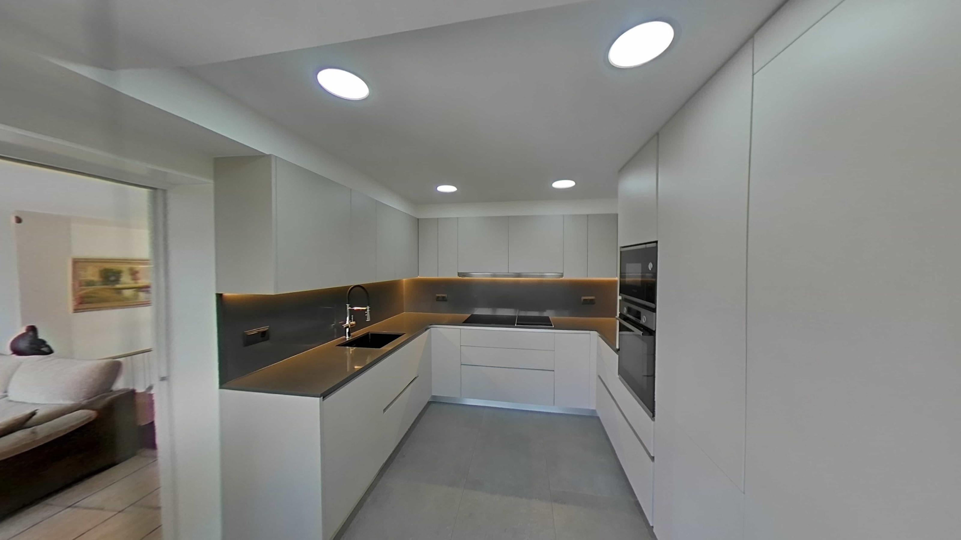 Imagen 11 Casa Adosada en venta en Blanes / Prestigiosa urbanización de Santa Cristina.