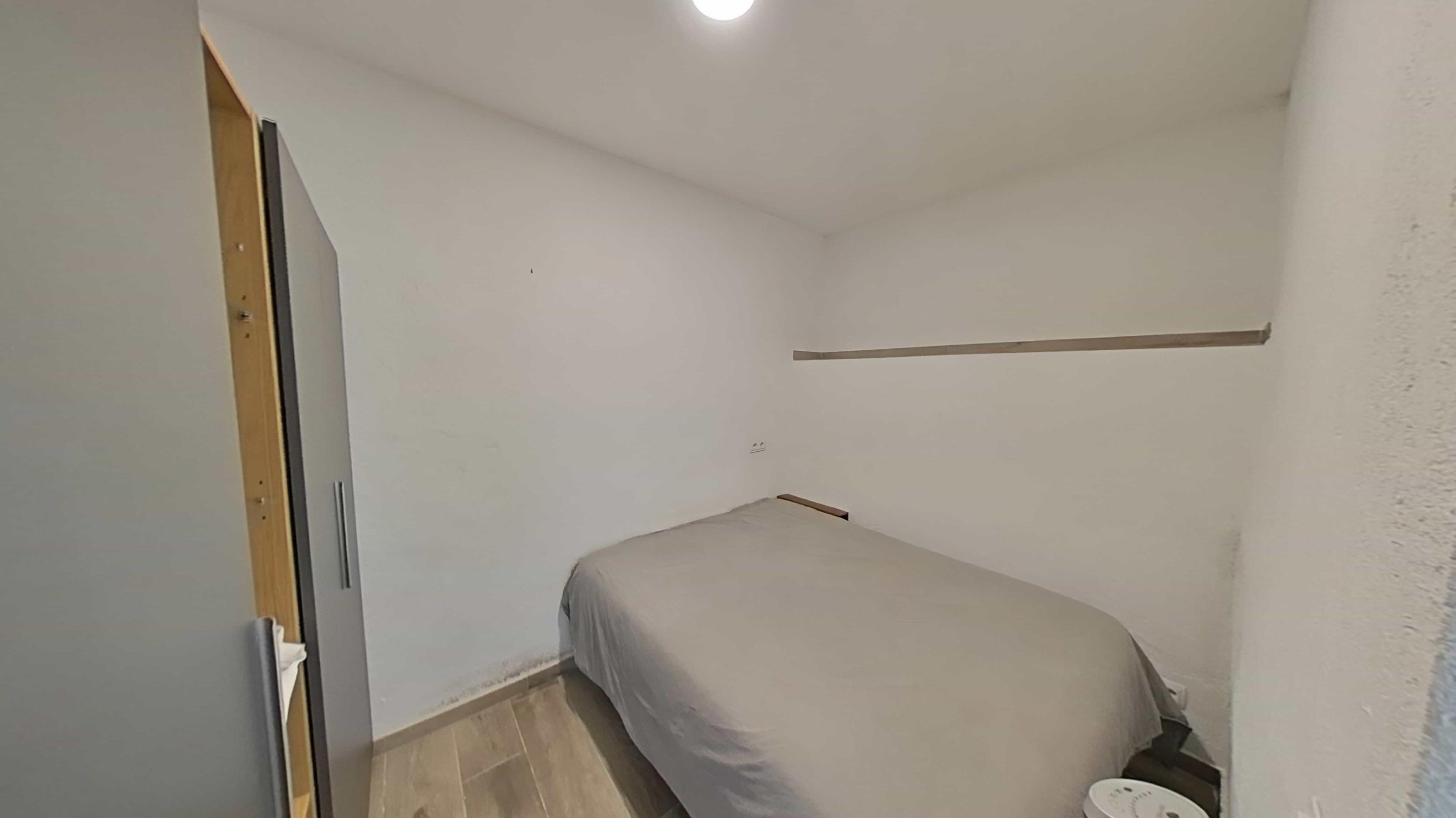 Imagen 37 Casa Adosada en venta en Blanes / Prestigiosa urbanización de Santa Cristina.