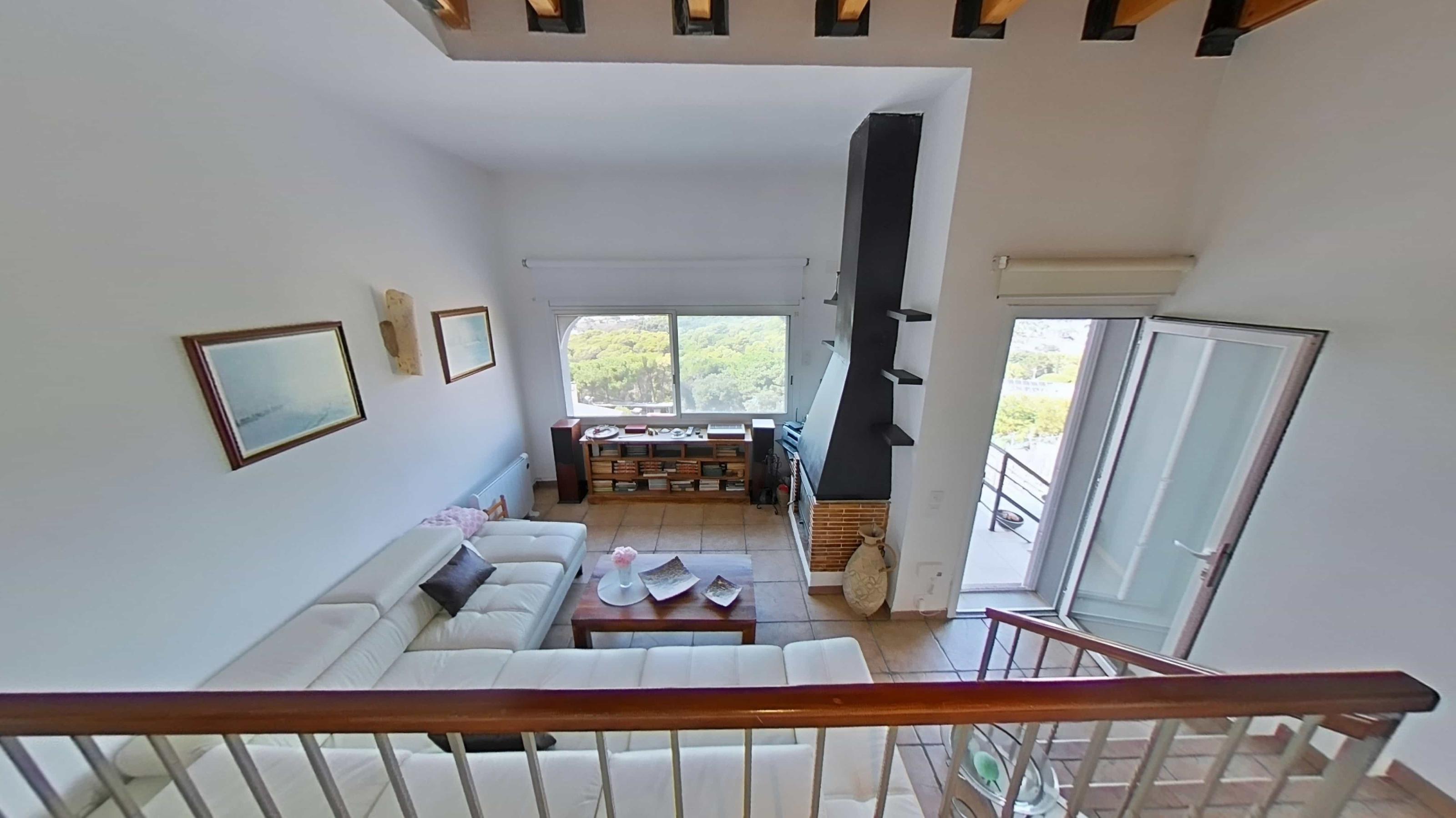 Imagen 20 Casa Adosada en venta en Blanes / Prestigiosa urbanización de Santa Cristina.