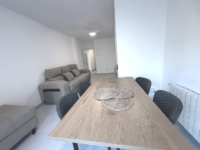 Imagen 8 Inmueble 306051 - Piso en venta en Blanes / Calle amplia y soleada, a 5 min de la estación de bus.