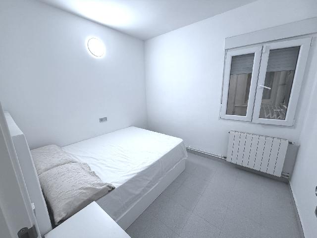 Imagen 4 Inmueble 306051 - Piso en venta en Blanes / Calle amplia y soleada, a 5 min de la estación de bus.