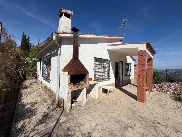 Imagen 1 Inmueble 306082 - Casa Aislada en venta en Santa Susanna / A 7 minutos de todos los servicios.