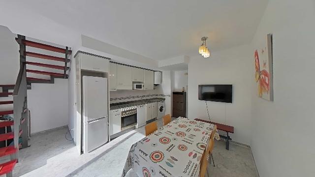 Imagen 12 Inmueble 306133 - Dúplex en venta en Lloret De Mar / Cerca de todos los servicios.