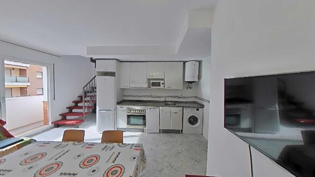 Imagen 15 Inmueble 306133 - Dúplex en venta en Lloret De Mar / Cerca de todos los servicios.