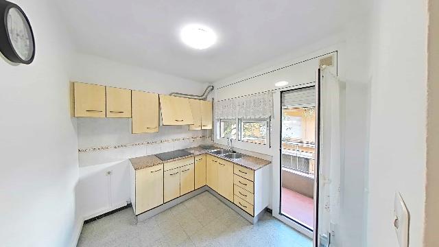 Imagen 12 Inmueble 306422 - Piso en venta en Calella / En el centro de Calella