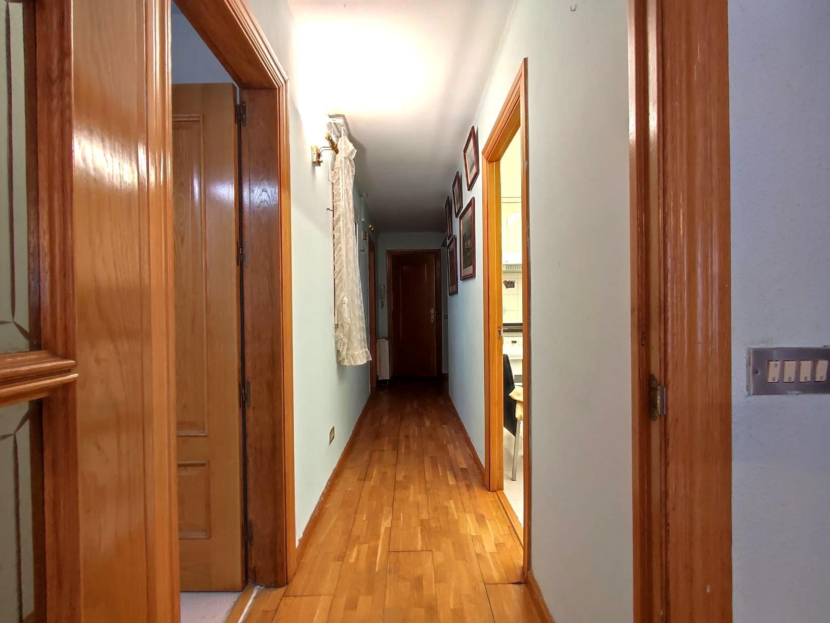 Imagen 2 Piso en venta en Pineda De Mar / En el Centro de Pineda de Mar