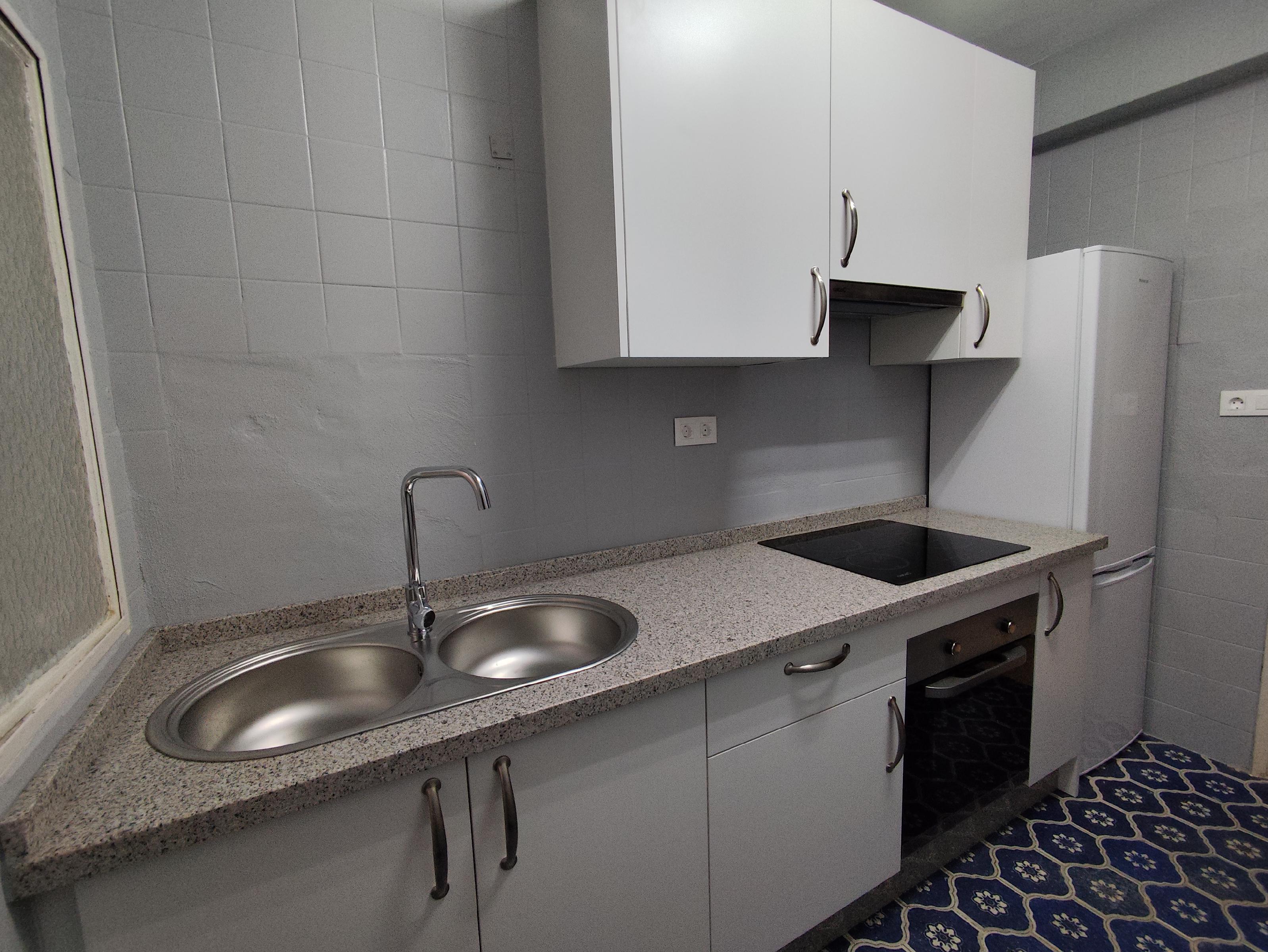 Imagen 7 Apartamento en alquiler en Almendralejo / Inmueble en pleno centro de Almendralejo.