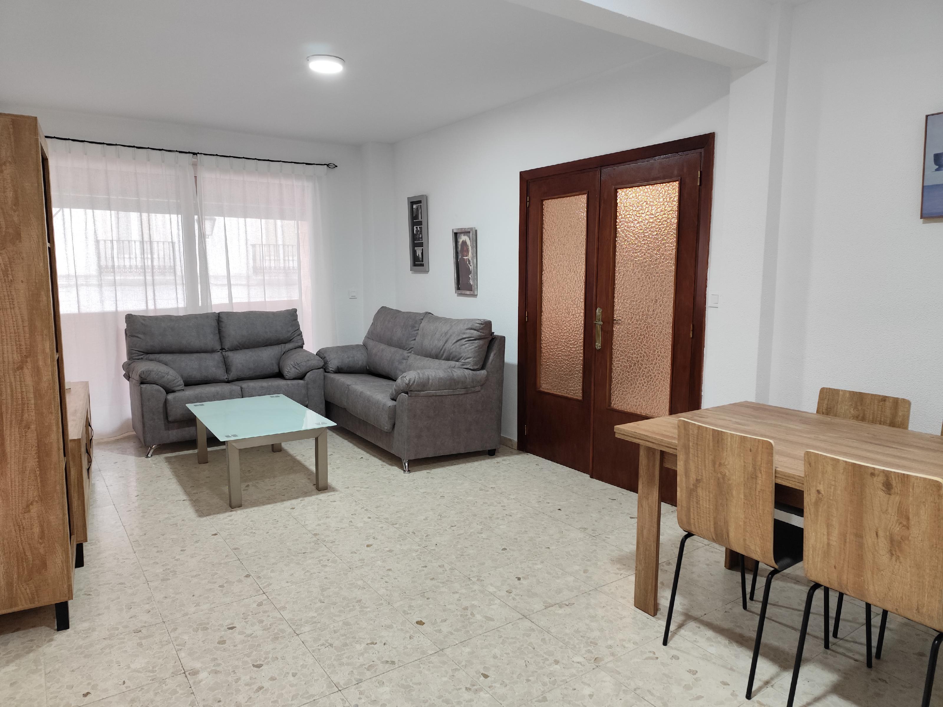 Imagen 3 Apartamento en venta en Almendralejo / Inmueble en pleno centro de Almendralejo.