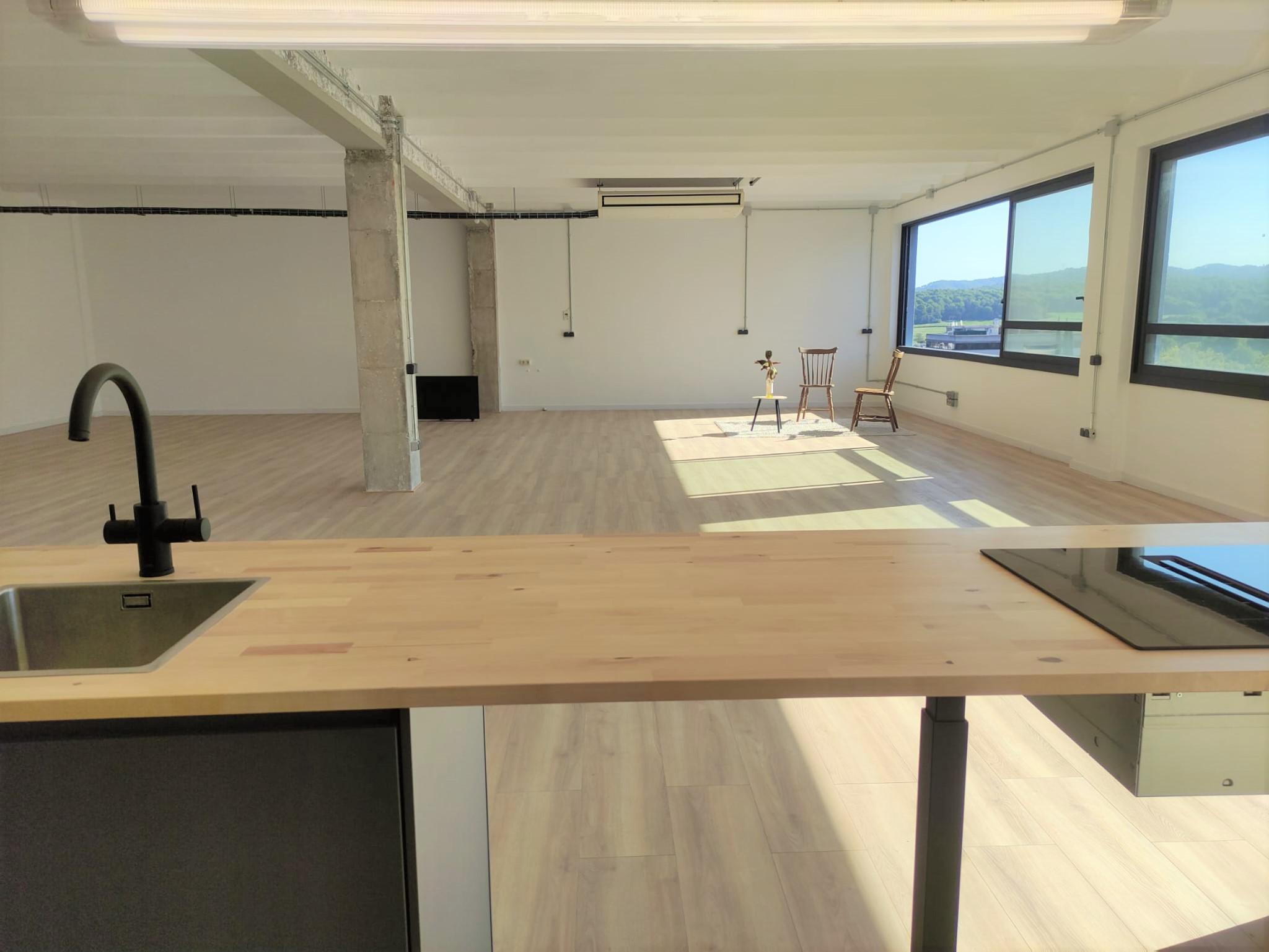 Imagen 5 Oficina Comercial en venta en Sant Cugat Del Vallès / Sobre Av Cerdanyola 