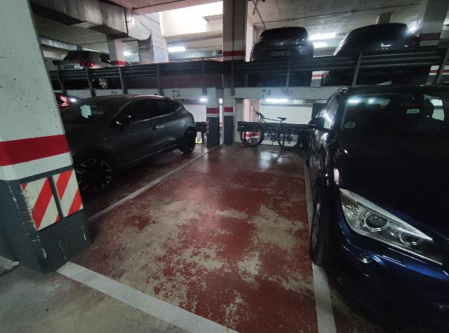 Imagen 1 Inmueble 300878 - Parking Coche en alquiler en Sant Cugat Del Vallès / A metros de Av Cerdanyola 