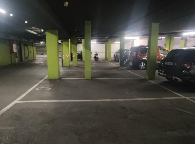 Imagen 3 Inmueble 302013 - Parking Coche en venta en Sant Cugat Del Vallès / Sobre Calle Monestir 