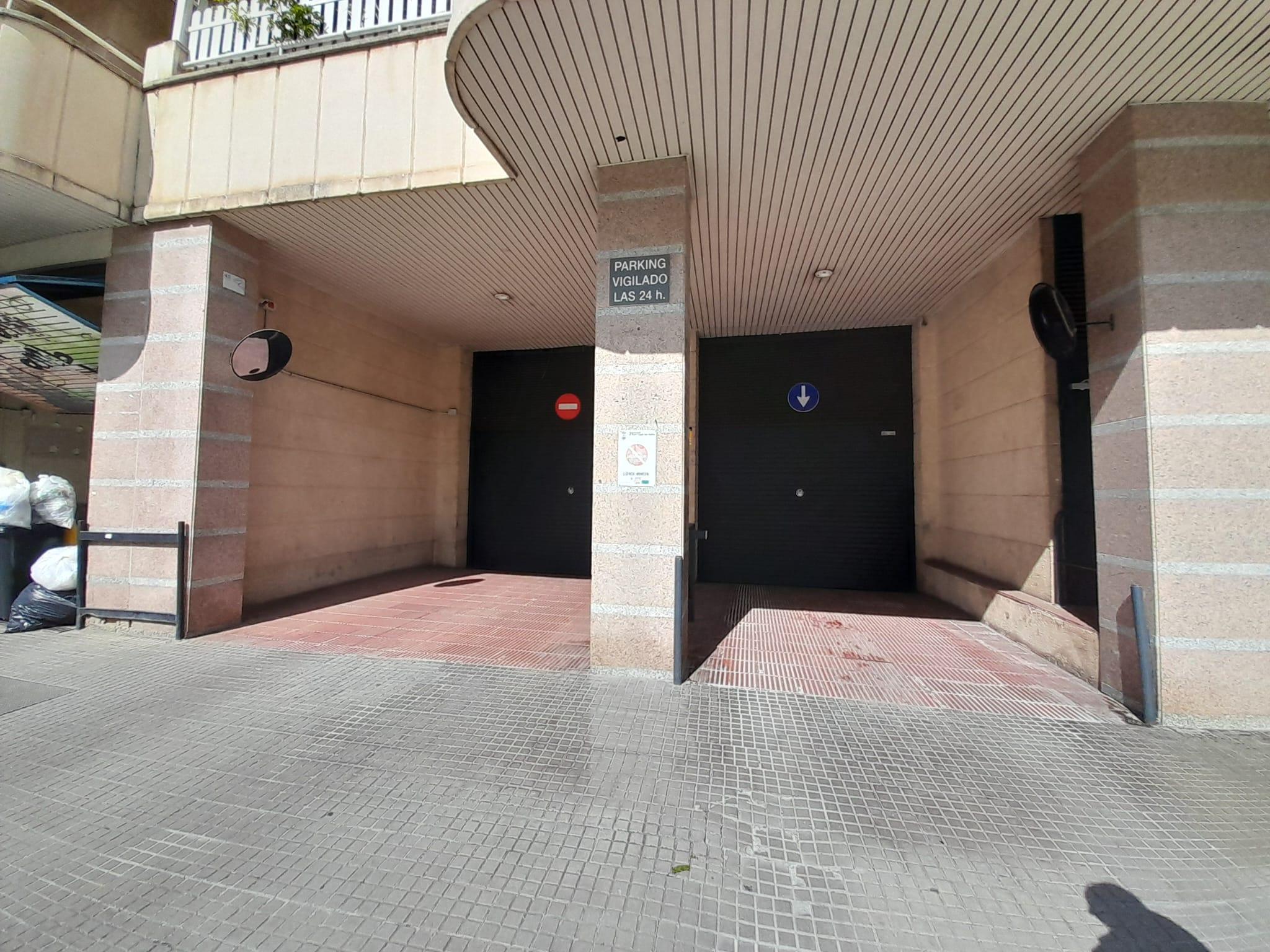 Imagen 7 Parking Coche en venta en Sant Cugat Del Vallès / Entradas por valles 94 y Rambla de Celler 117