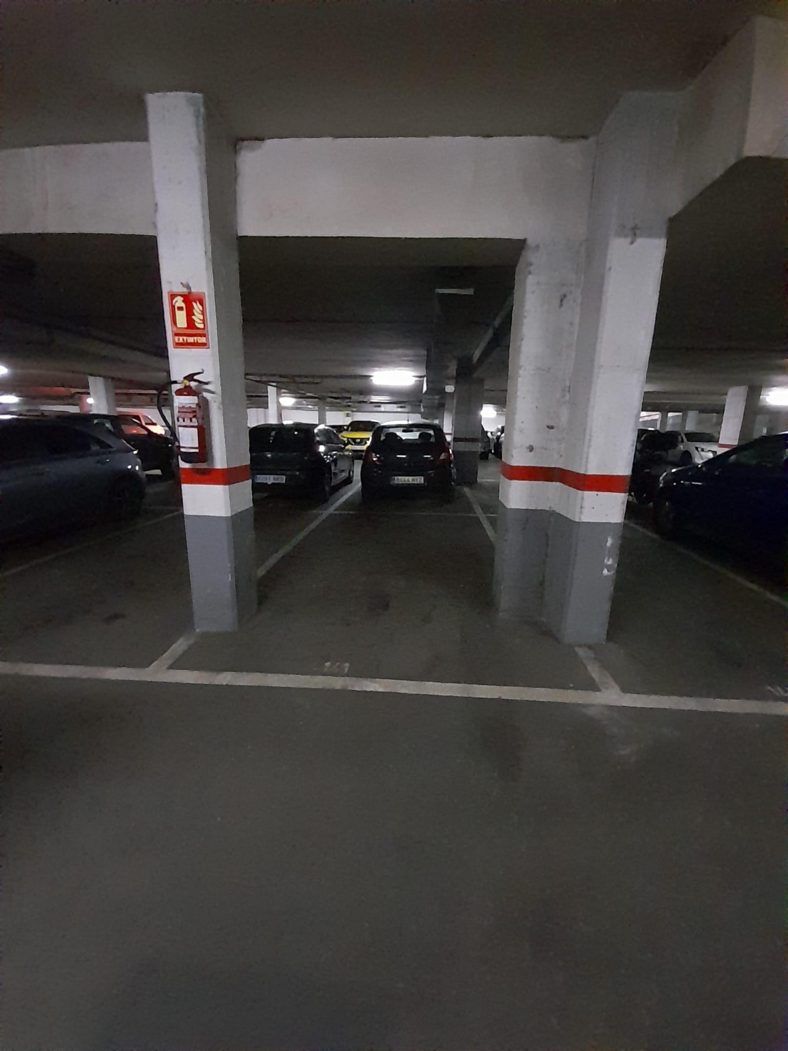 Imagen 2 Parking Coche en venta en Sant Cugat Del Vallès / Entradas por valles 94 y Rambla de Celler 117
