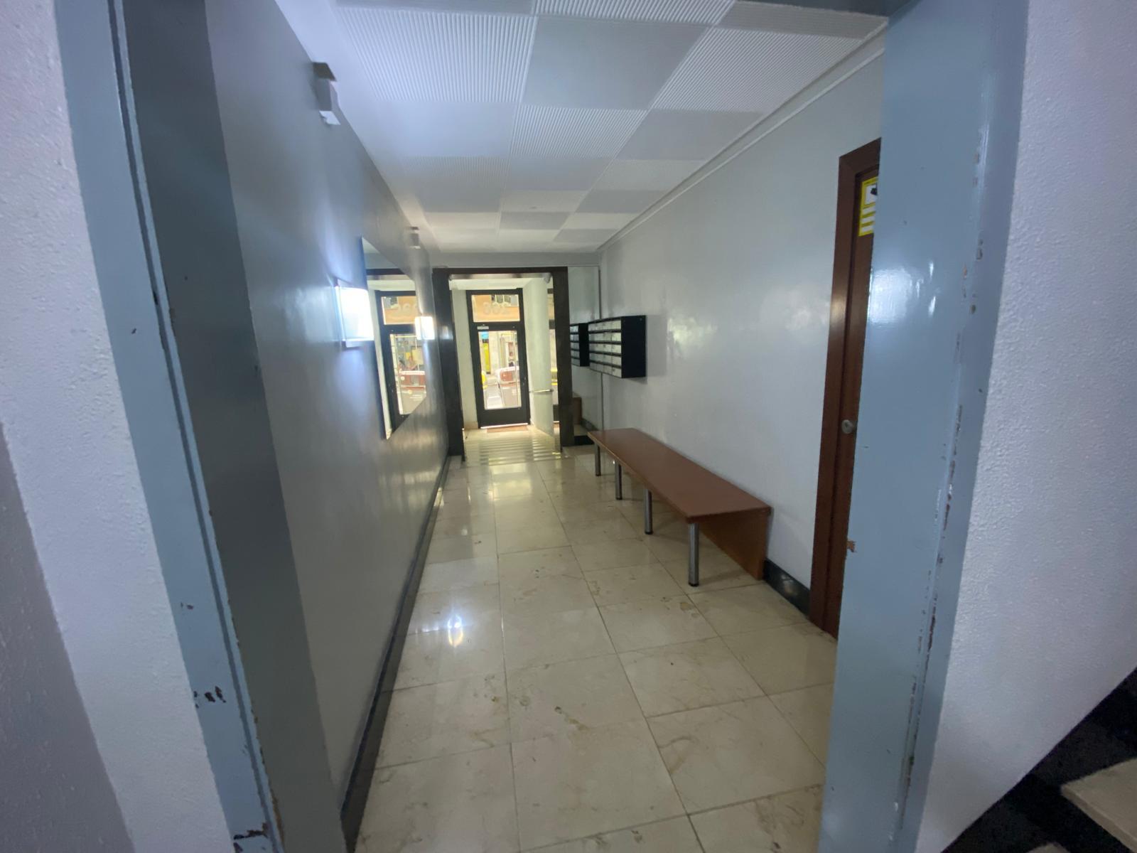 Imagen 20 Piso en venta en Barcelona / A metros de Plaza Alfonso Comin