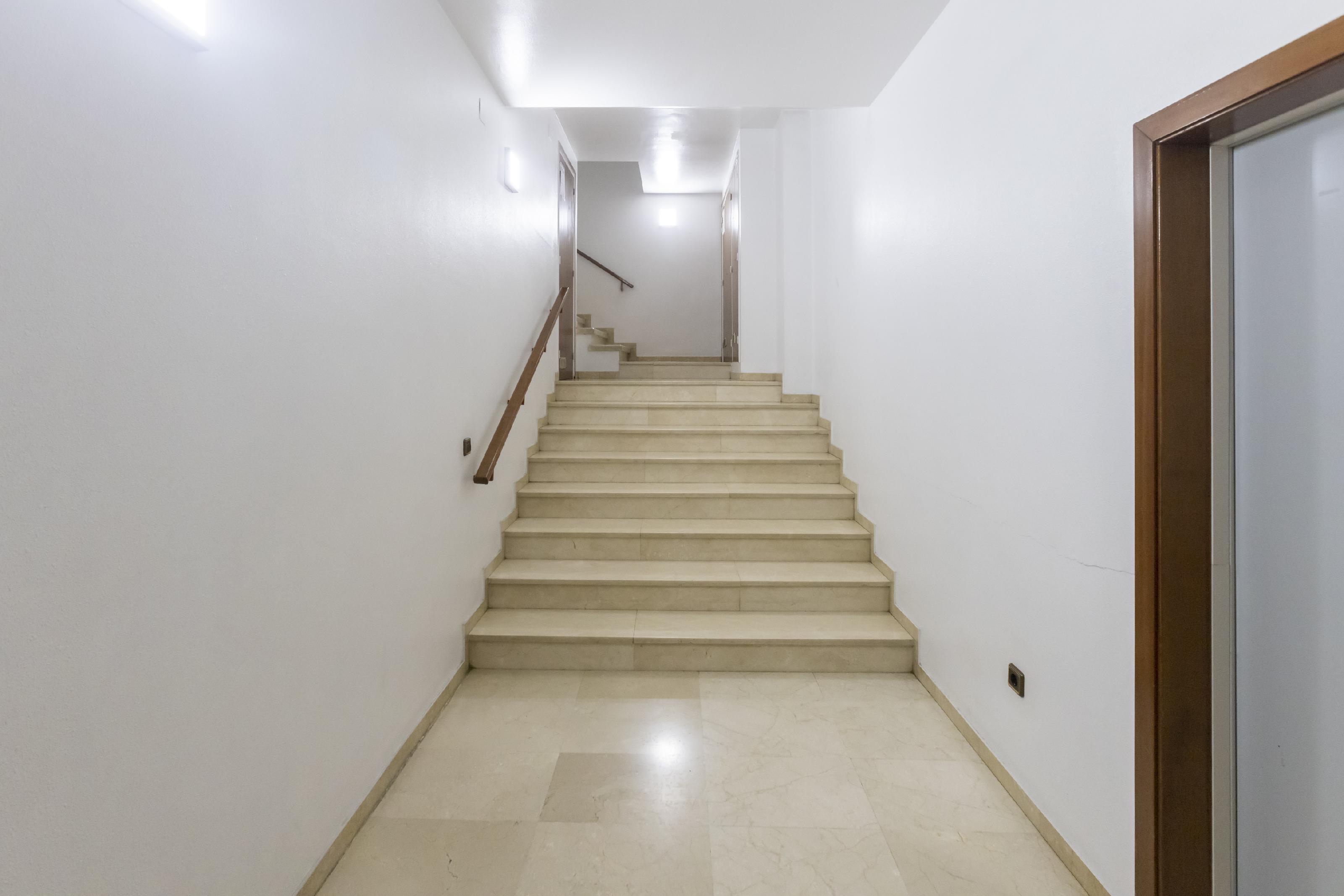 Imagen 33 Planta Baja en venta en Santa Coloma De Gramenet / Montigala, Barrio Puigfred