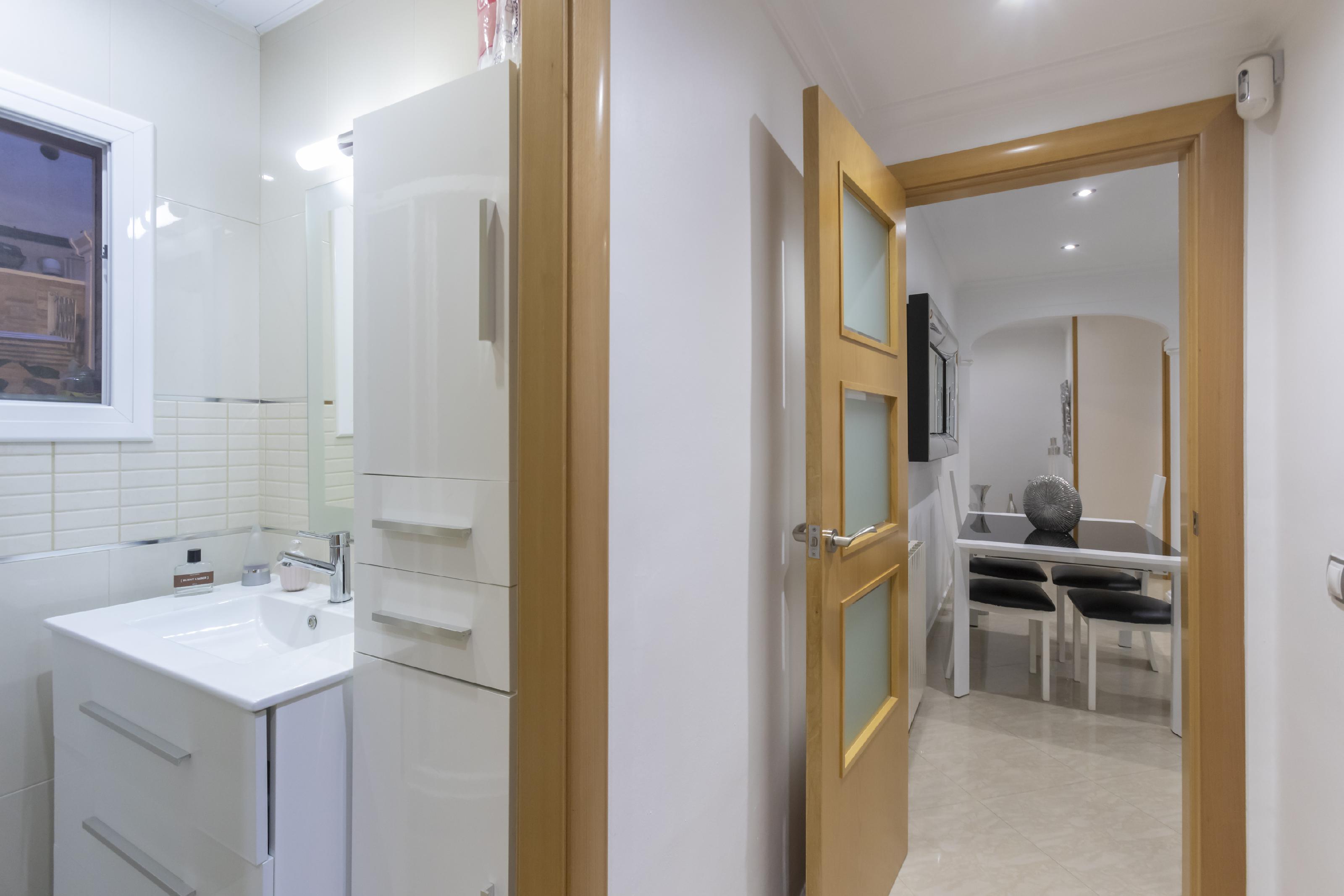 Imagen 29 Planta Baja en venta en Santa Coloma De Gramenet / Montigala, Barrio Puigfred