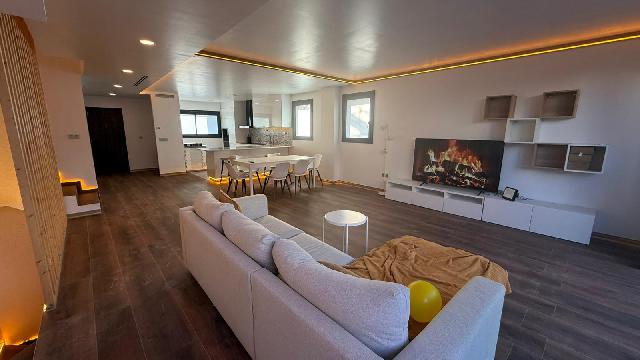 Imagen 4 Inmueble 300472 - Casa Adosada en venta en Montgat / Chalet Adosado en Montgat.