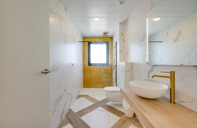 Imagen 13 Inmueble 300472 - Casa Adosada en venta en Montgat / Chalet Adosado en Montgat.