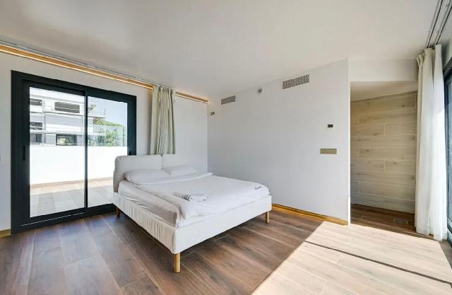 Imagen 21 Inmueble 300472 - Casa Adosada en venta en Montgat / Chalet Adosado en Montgat.