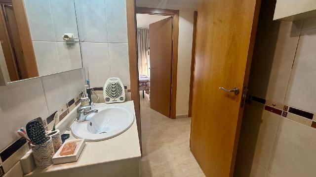 Imagen 10 Inmueble 302659 - Apto. Playa en venta en Canet De Mar / Piso en Canet de Mar, primera linea de mar.