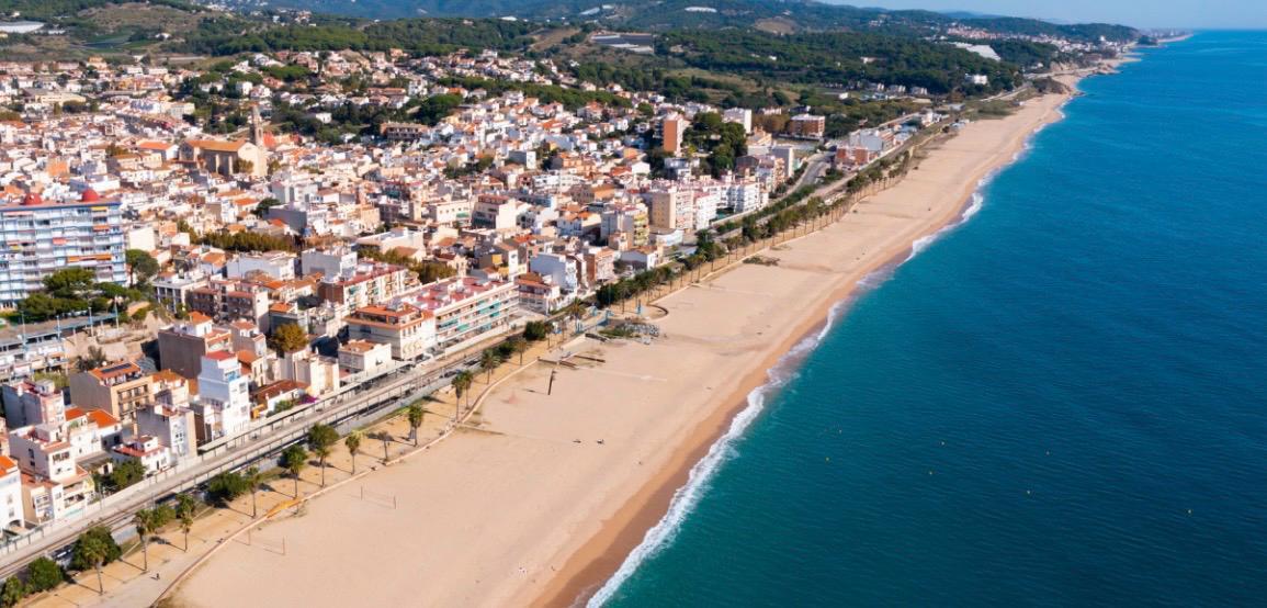 Imagen 21 Apto. Playa en venta en Canet De Mar / Piso en Canet de Mar, primera linea de mar.