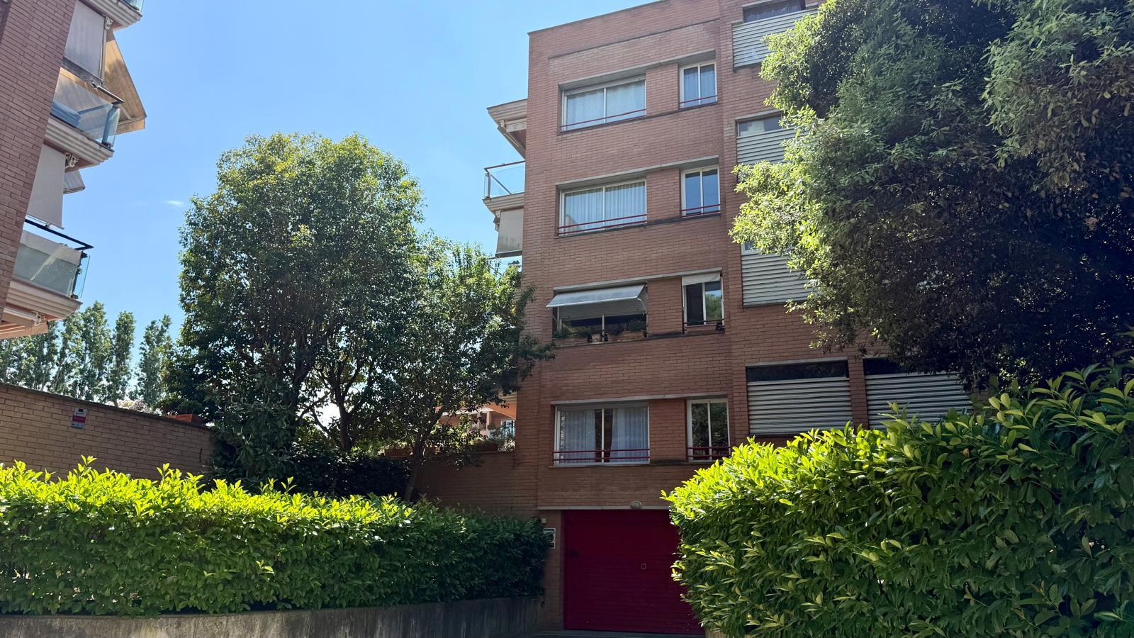 Imagen 4 Apartamento en venta en Sant Cugat Del Vallès / Piso en Torre Blanca frente a colegio Europa