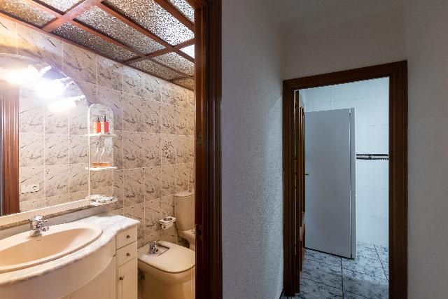 Imagen 18 Inmueble 306049 - Apartamento en venta en Santa Coloma De Gramenet / Junto a comercios y transporte público,...