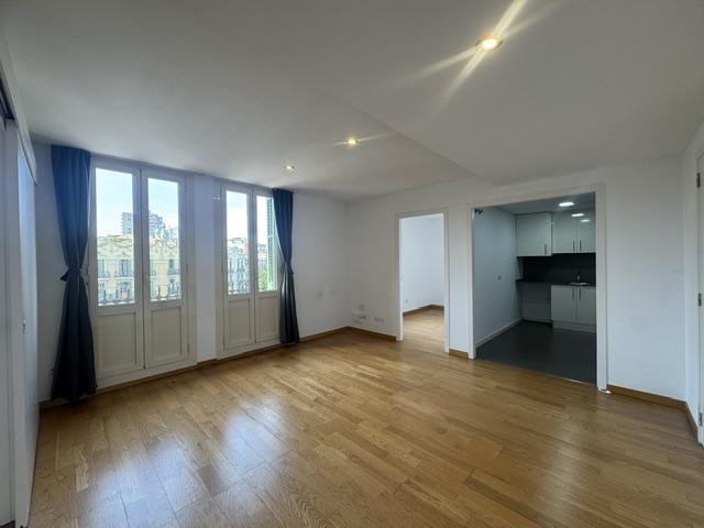 Imagen 2 Inmueble 303794 - Apartamento en venta en Barcelona / Calle Aribau esquina con Calle Valencia