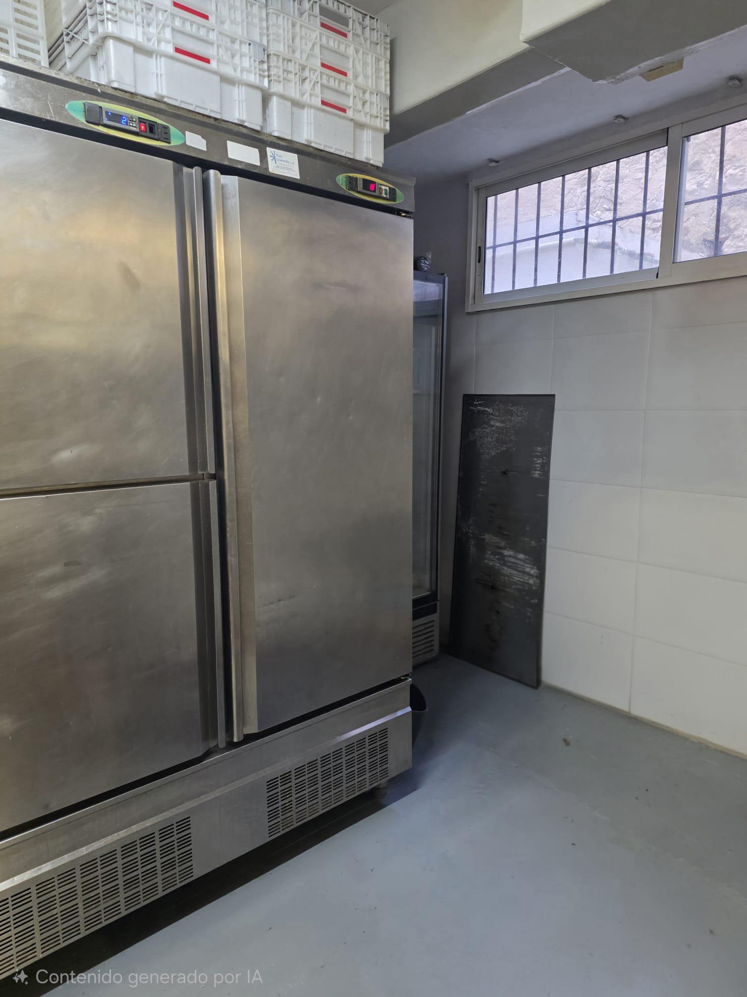 Imagen 20 Local Comercial en venta en Campello El / Primera linea de playa