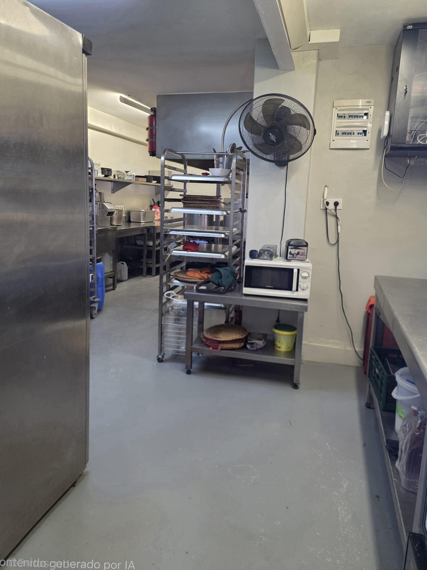 Imagen 25 Local Comercial en venta en Campello El / Primera linea de playa