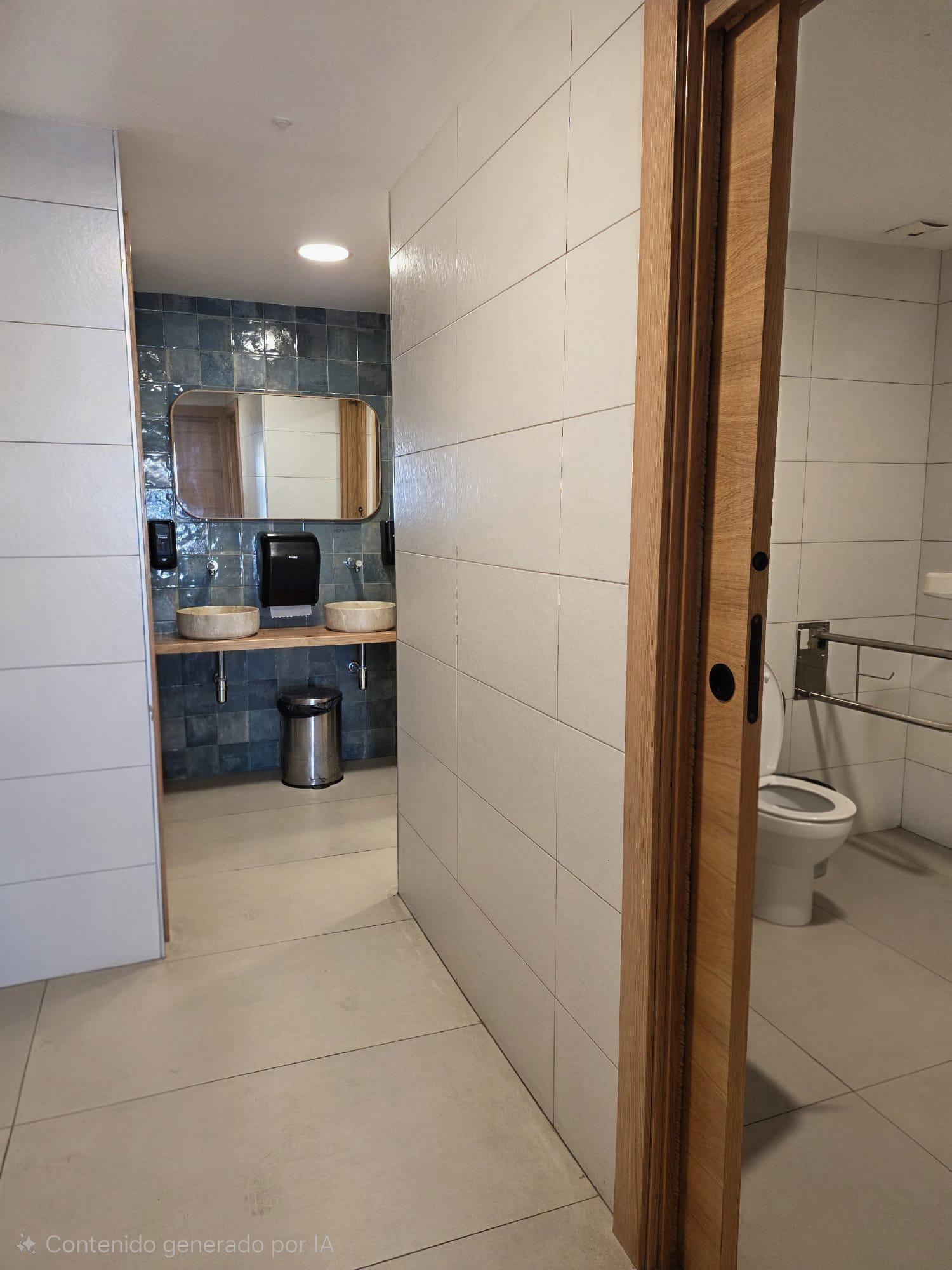 Imagen 14 Local Comercial en venta en Campello El / Primera linea de playa