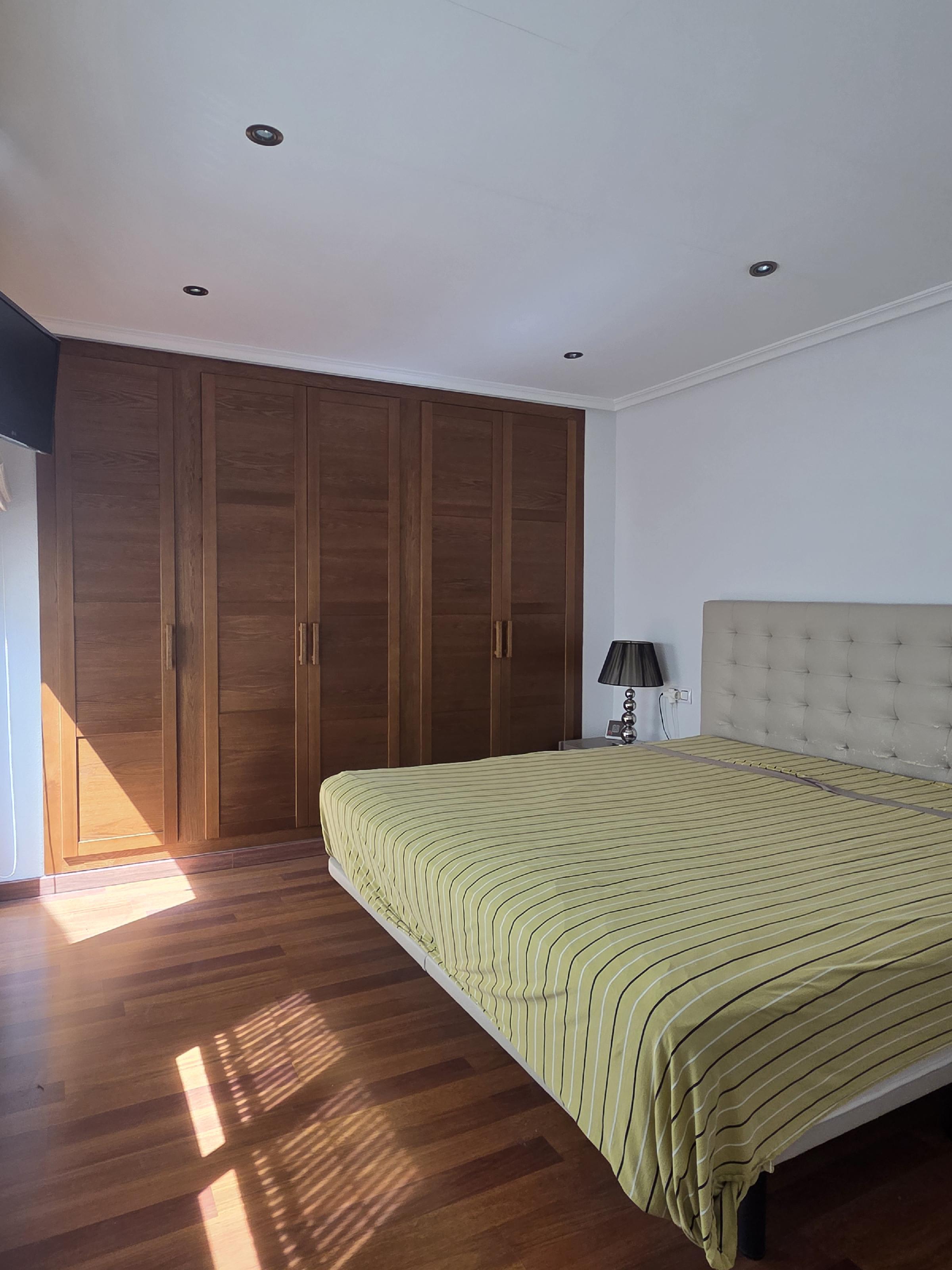Imagen 20 Casa Pareada en venta en Jijona/xixona / En el centro del pueblo