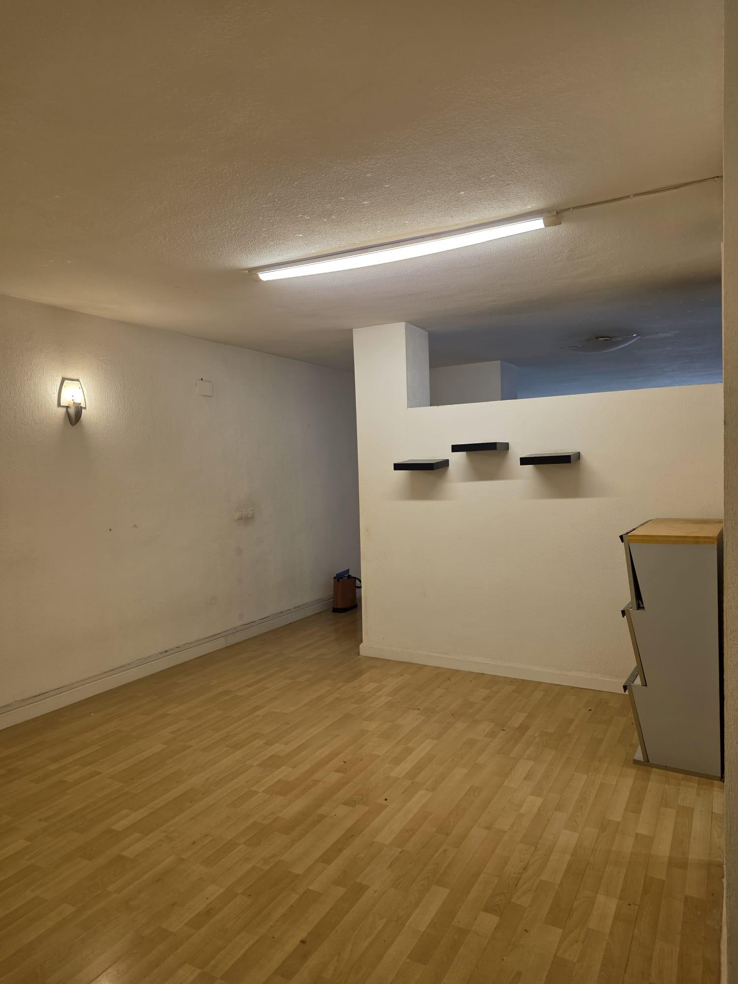 Imagen 16 Oficina Comercial en venta en Alicante/alacant / En el centro de la ciudad cerca de todas ...